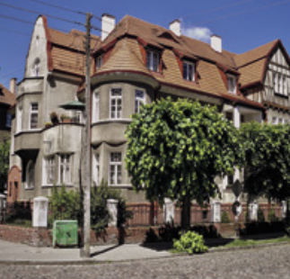 drzwi-w-stylu-klasycznym Eleganckie drzwi drewniane w stylu klasycznym